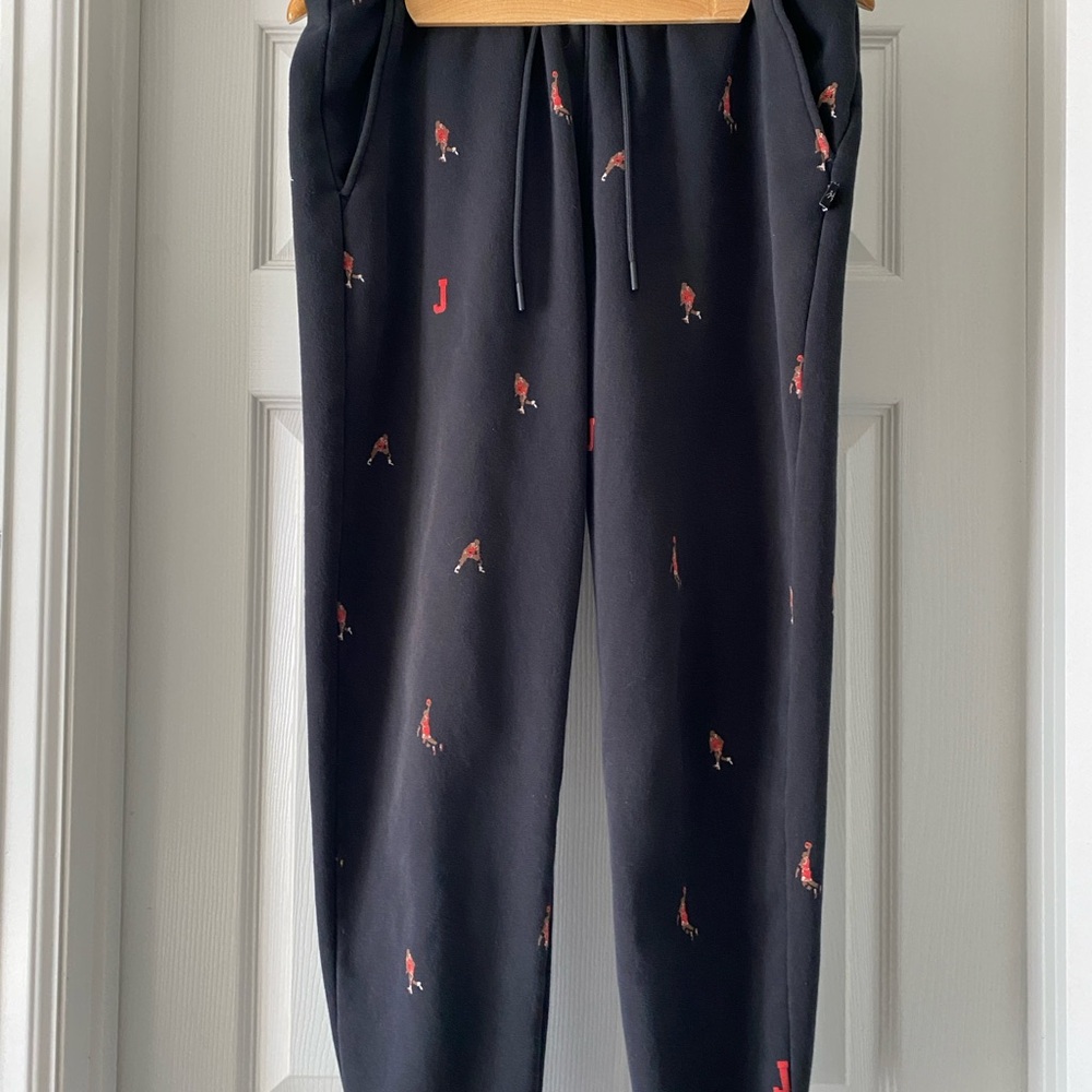 Nike Air Jordan Essentials Fleece Holiday Pants Black Red Size Large DV9390-010